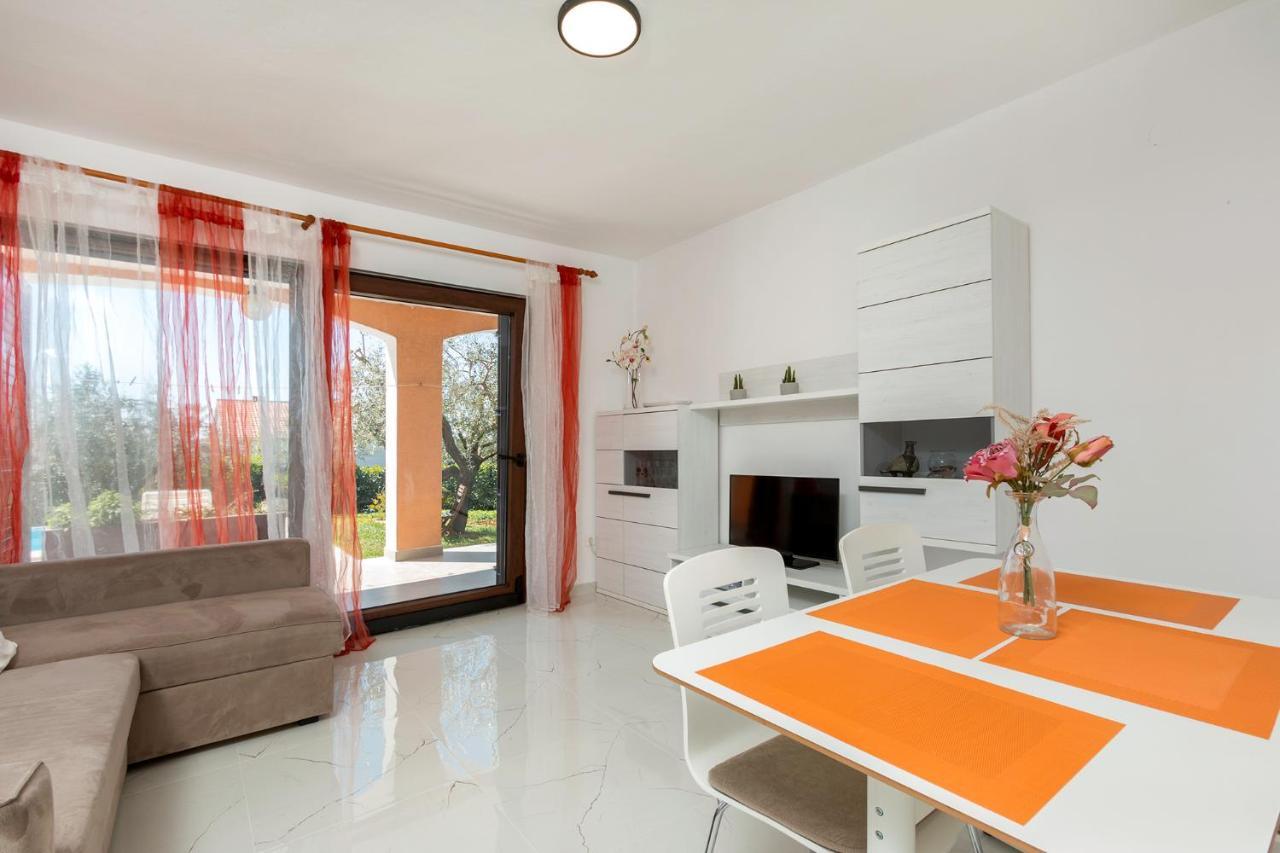 Apartments Marija 821 Pula Exterior photo