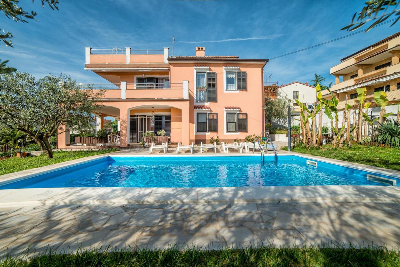 Apartments Marija 821 Pula Exterior photo